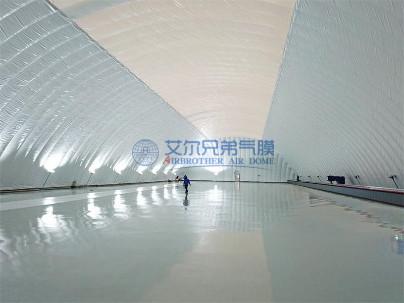 氣膜建筑可營(yíng)造出大跨度無障礙空間