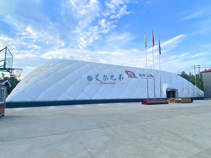 艾爾兄弟高質量氣膜足球館，讓您放心選擇