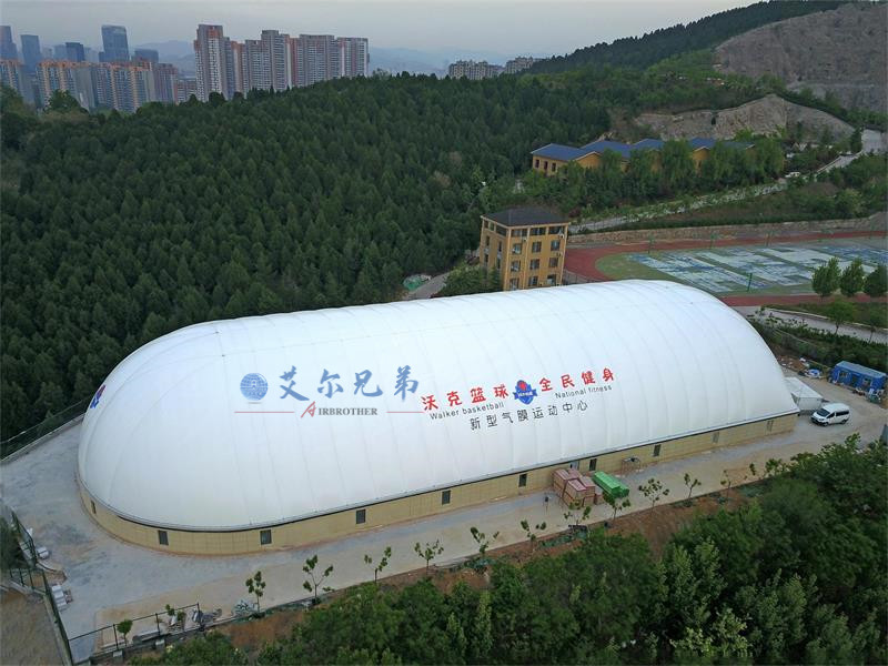 體育館使用氣膜建筑搭建快，短期內(nèi)可快速投入使用